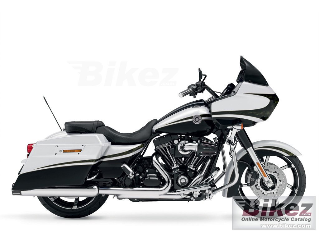 Big Harley-Davidson fltrxse cvo road glide custom picture and wallpaper from Bikez.com
